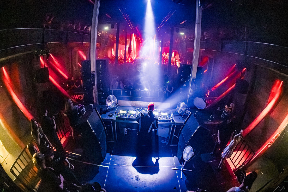 Loading... just a sec